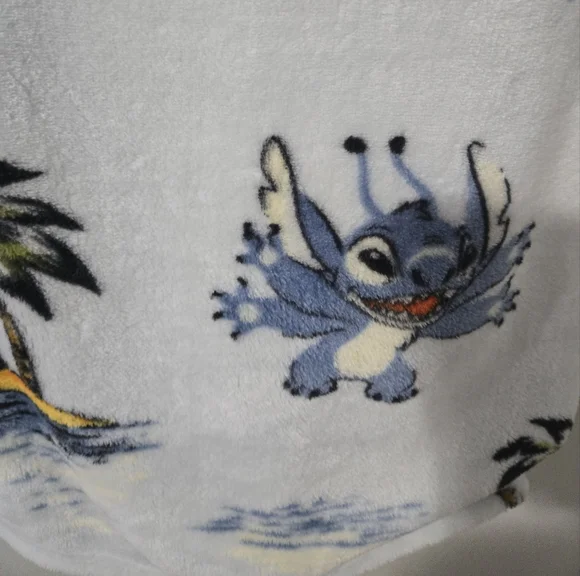 NWT Disney Stitch with Palm Tree Design Throw Blanket, Hawaii - Picture 4 of 6